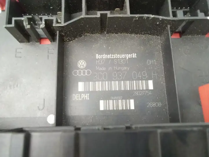 Volkswagen PASSAT B6 (2005 - 2010) 3C0937049H Модуль комфорта — фото 3