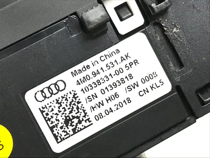 Audi A4 S4 B9 (2015 - 2019) 4M0941531AK Включатель фонарей — фото 3