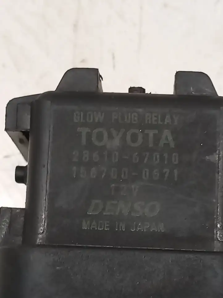 Toyota Avensis T250 (2006 - 2009) 1567000671 Реле накала свечей — фото 2