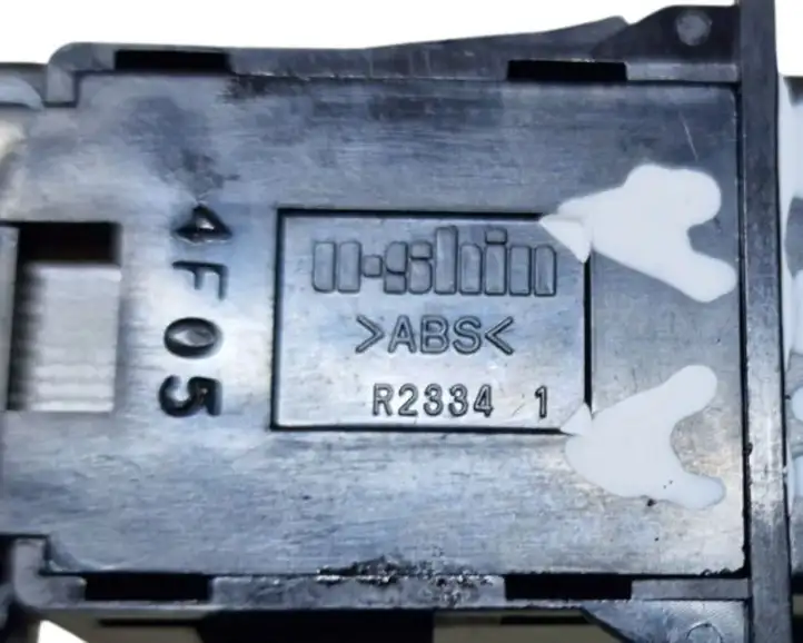 Peugeot iOn (2010 - 2016) 4F05 Включатель аварийных фонарей — фото 6