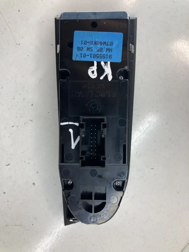 BMW 3 E90 E91 (2005 - 2012) 9155501 Кнопка стеклоподъемников — фото 2