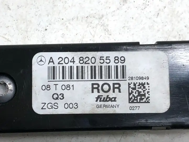 Mercedes-Benz C W204 (2007 - 2014) A2048205589 Усилитель антенны — фото 2