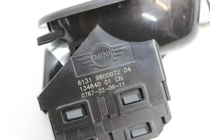 Mini Cooper Countryman R60 (2010 - 2016) 9800972 Кнопка фаркопа в багажнике — фото 5