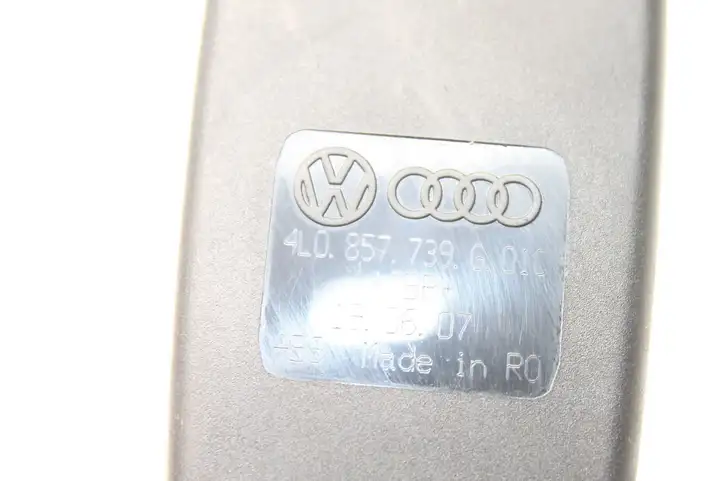 Audi Q7 4L (2005 - 2009) 4L0857739G Задний средний замок ремня — фото 6