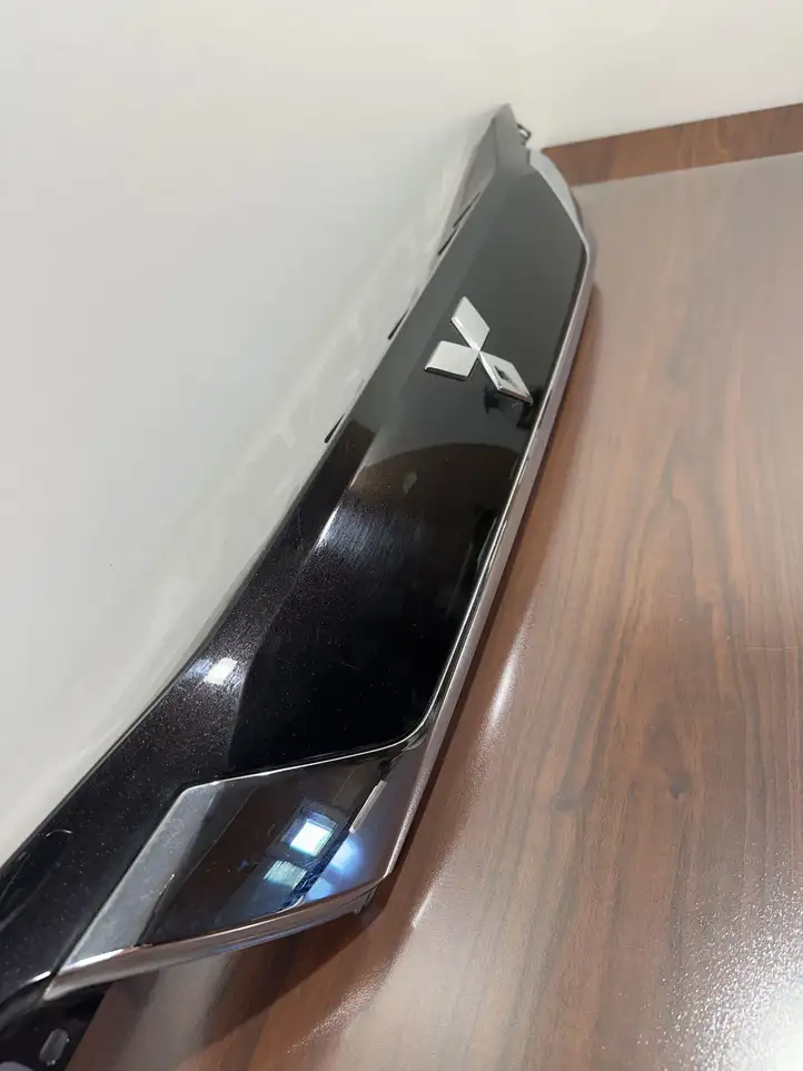 Mitsubishi Outlander (2016 - 2018) 5817A26502 Подсветка номера — фото 10