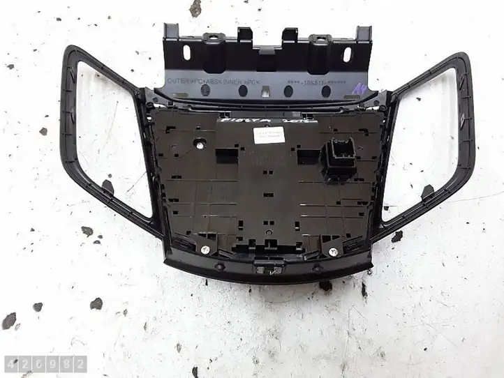 Ford Fiesta (2013 - 2017) C1BT18K811AA37AE Магнитола / мультимедийная система — фото 3