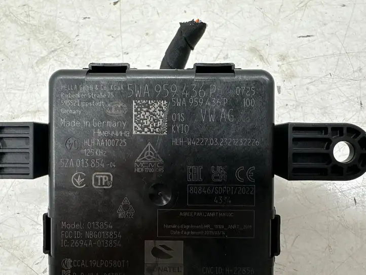 Skoda Octavia Mk4 (2019 - ) 5WA959436P Блок бесключевого доступа — фото 3