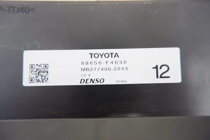 Toyota C-HR I (2016 - 2022) 88650F4030 Блок управления кондиционером — фото 2