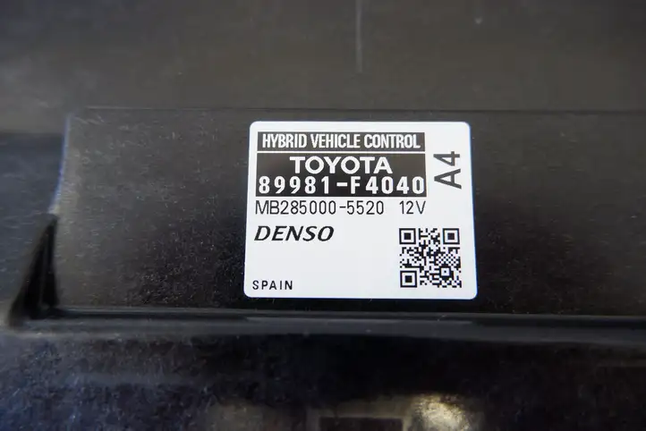 Toyota C-HR I (2016 - 2022) 89981F4040 Прочие блоки управления — фото 6