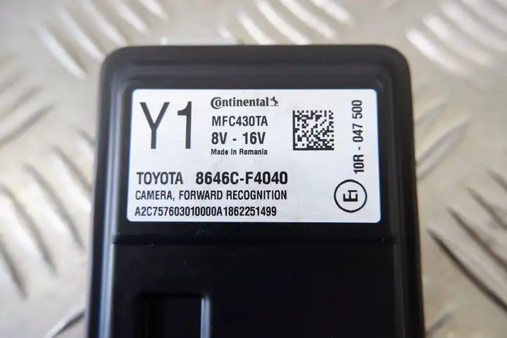 Toyota C-HR I (2016 - 2022) 8646CF4040 Камера в лобовом стекле — фото 3