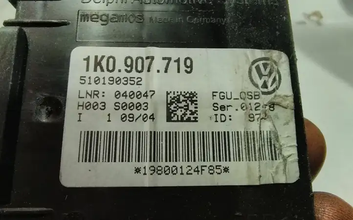 Audi A3/S3 8P (2003 - 2005) 1K0907719 Блок управления сигнализацией — фото 3