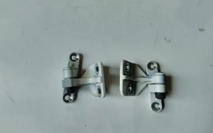 Mercedes-Benz C AMG W203 (2000 - 2007) Петли задней двери (комплект) — фото 2