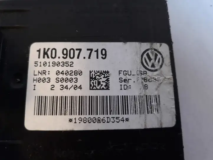Volkswagen Golf V (2003 - 2009) 1K0907719 Датчик наклона — фото 2