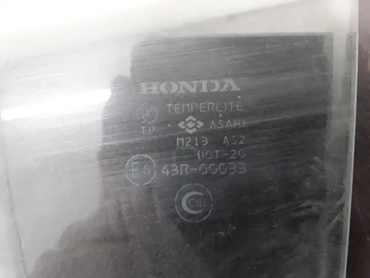 Honda Civic (2001 - 2005) 43R00033 Стекло задней двери — фото 2