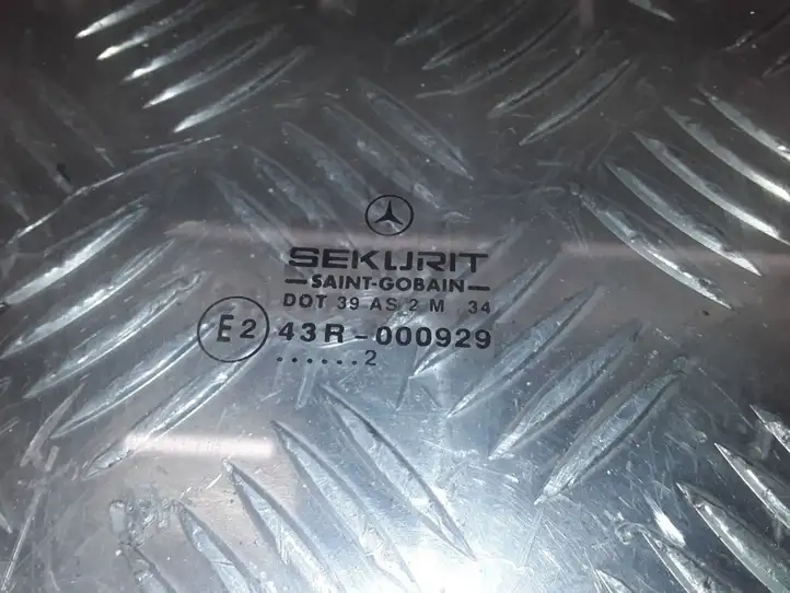 Mercedes-Benz Vaneo W414 (2001 - 2005) 43R000929 Стекло передней двери — фото 3