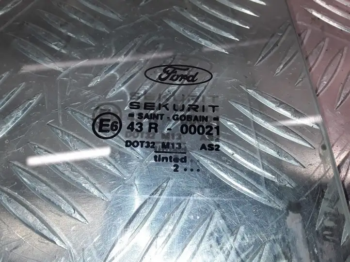 Ford Mondeo Mk III (2000 - 2007) 43R00021 Стекло задней двери — фото 2