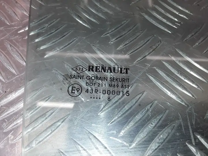 Renault Modus (2007 - 2012) 43R000015 Стекло задней двери — фото 1