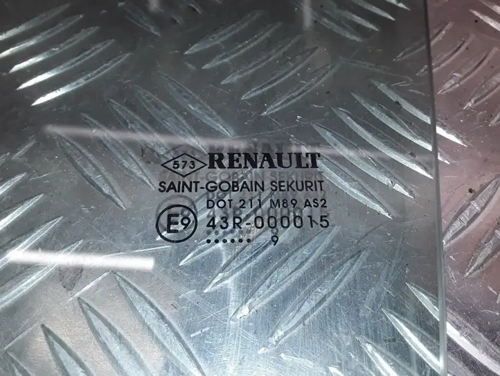 Renault Modus (2007 - 2012) 43R000015 Стекло задней двери — фото 2