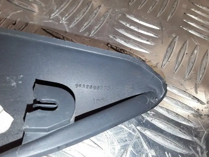 Peugeot 206 (1998 - 2012) 9632595777 Прочая отделка передней двери — фото 4