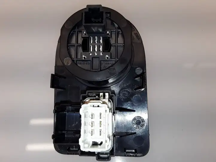 Nissan Qashqai (2006 - 2010) 96912JD60A Включатель блокировки дифференциалов — фото 3