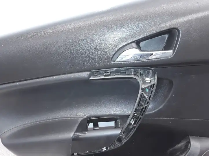 Opel Insignia A (2008 - 2017) 13277427 Обшивка задней двери — фото 2