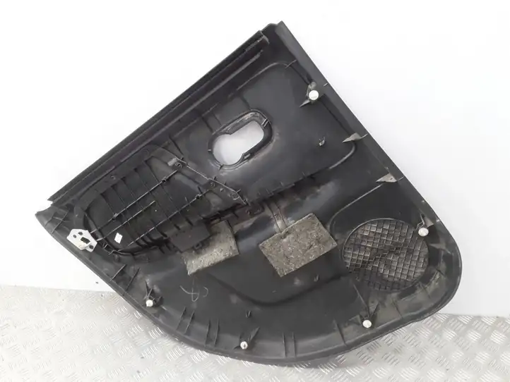 Nissan Note (E11) (2006 - 2014) 829229U000 Обшивка задней двери — фото 2