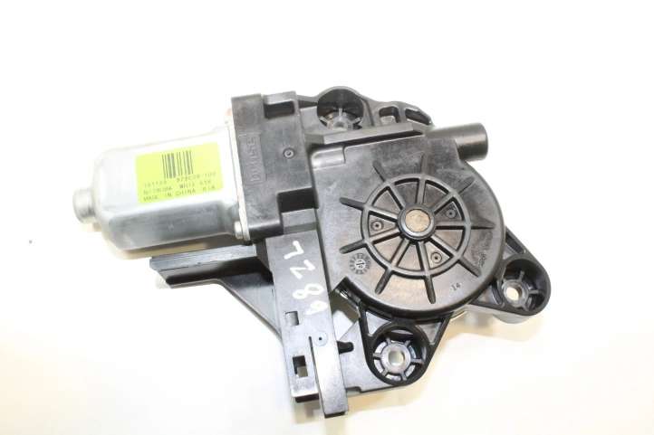 979039100 Chevrolet Orlando Galinis varikliukas langų pakėlėjo