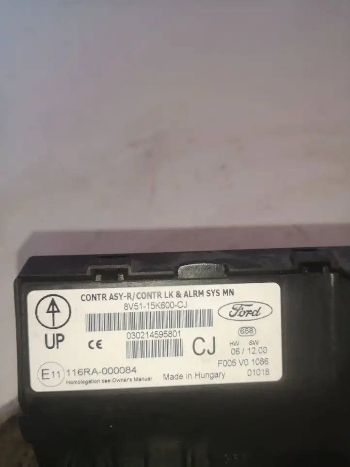 Ford Fiesta (2009 - 2012) 8V5115K600CJ Модуль комфорта — фото 2