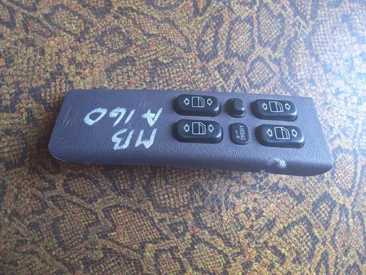 Mercedes-Benz A W168 (1997 - 2004) 1688202810 Блок кнопок стеклоподъемников — фото 1