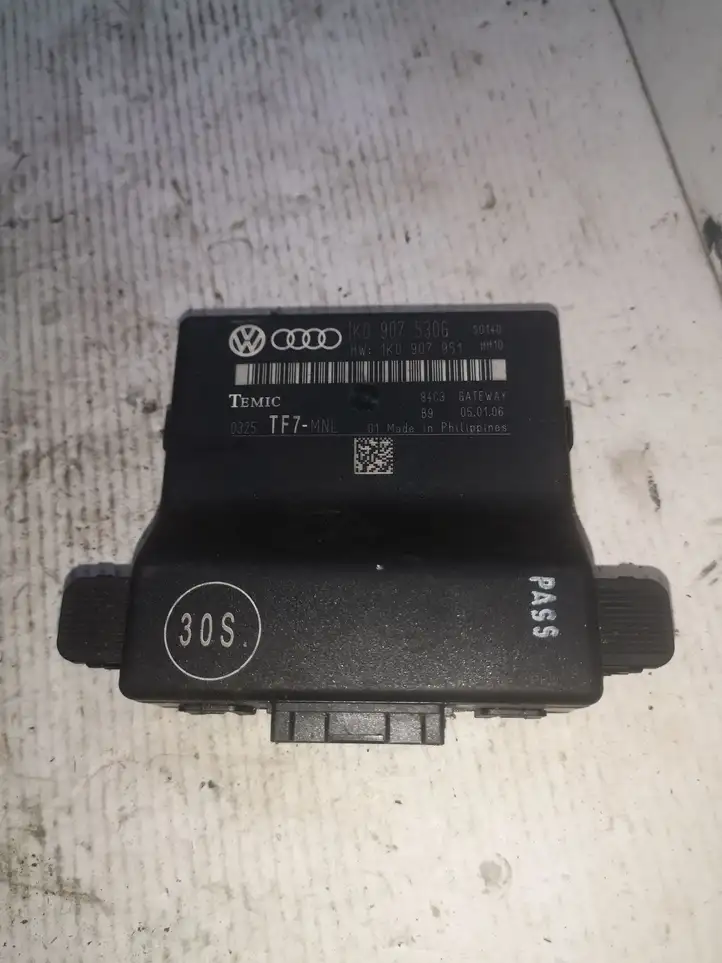 Audi A3/S3 8P (2004 - 2008) 1K09075306 Датчик угла поворота руля — фото 1