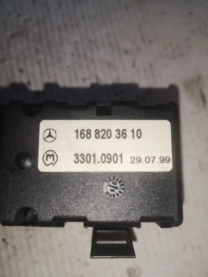 Mercedes-Benz A W168 (1997 - 2004) 1688203610 Включатель зеркал — фото 2