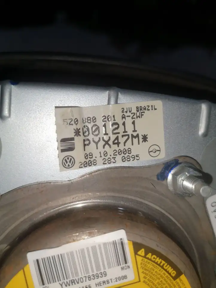Volkswagen Fox (2009 - 2011) 5Z0880201 Подушка безопасности руля — фото 2