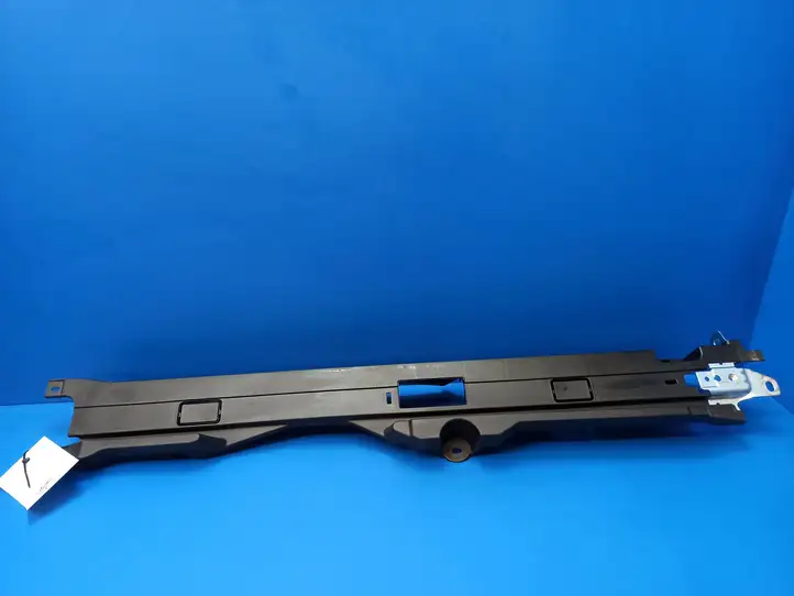 Mercedes-Benz ML W164 (2005 - 2011) 1646800131 Прочая отделка багажника — фото 6