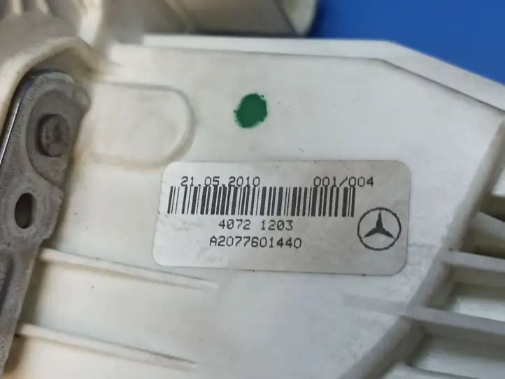 Mercedes-Benz E C207 W207 (2009 - 2017) A2077601440 Замок ручки двери — фото 12