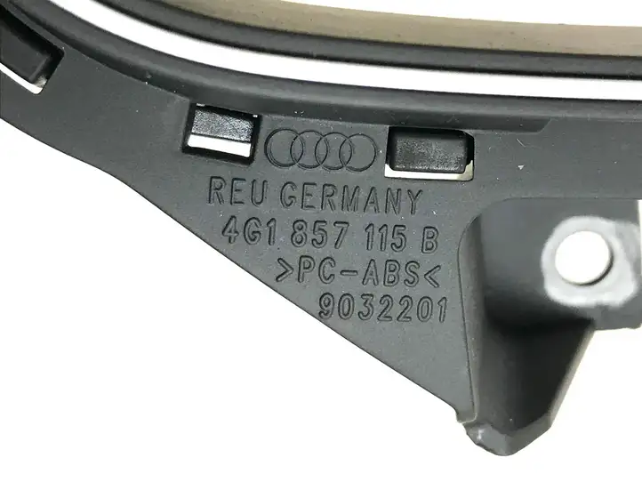 Audi A6 C7 (2011 - 2014) 4G1857115B Отделка панели приборов — фото 4