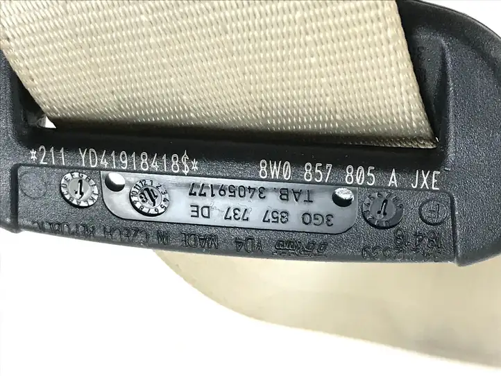 Audi A4 S4 B9 (2015 - 2019) 8W0857805A Задний ремень безопасности — фото 6