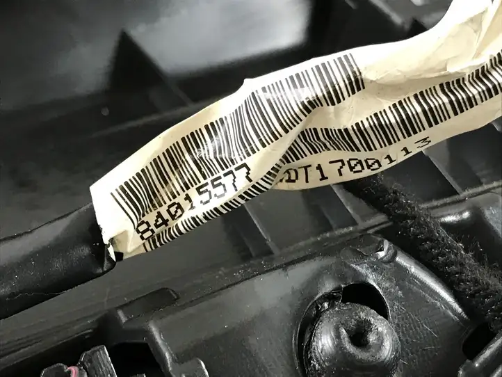 Chevrolet Camaro (2018 - ) 84165469 Обшивка передней двери — фото 11