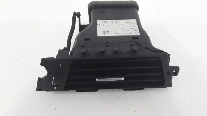 BMW 3 E90 E91 (2005 - 2012) 6422715120104 Боковой воздушный дефлектор — фото 1
