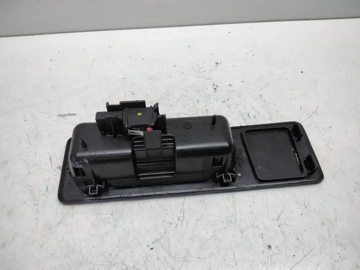 BMW 3 F30 F35 F31 (2012 - 2018) 10822910 Ручка крышки багажника — фото 2