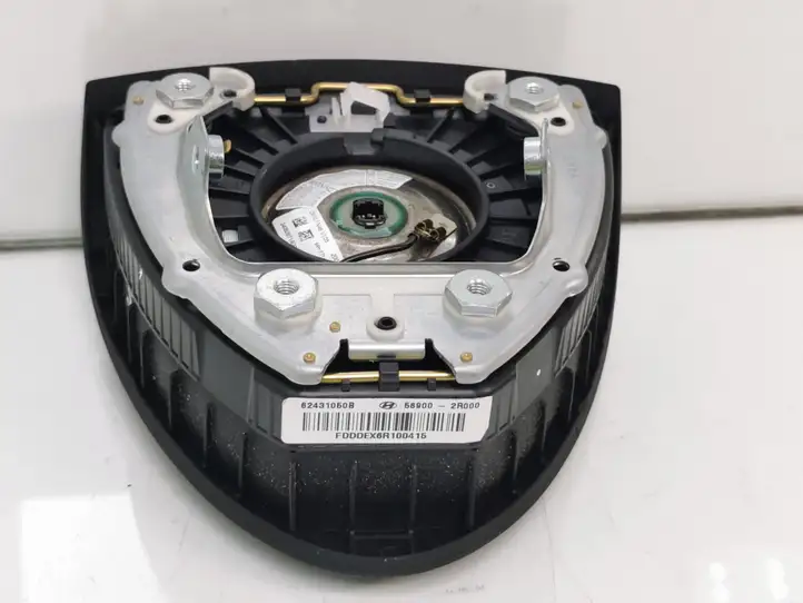 Hyundai i30 (2007 - 2012) 569002R000 Подушка безопасности руля — фото 3
