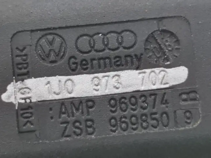 Volkswagen Touran I (2003 - 2010) 8Z0820333 Датчик наружной температуры — фото 6