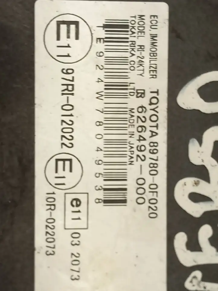 Toyota Corolla Verso AR10 (2004 - 2009) 897800F020 Блок иммобилайзера — фото 2