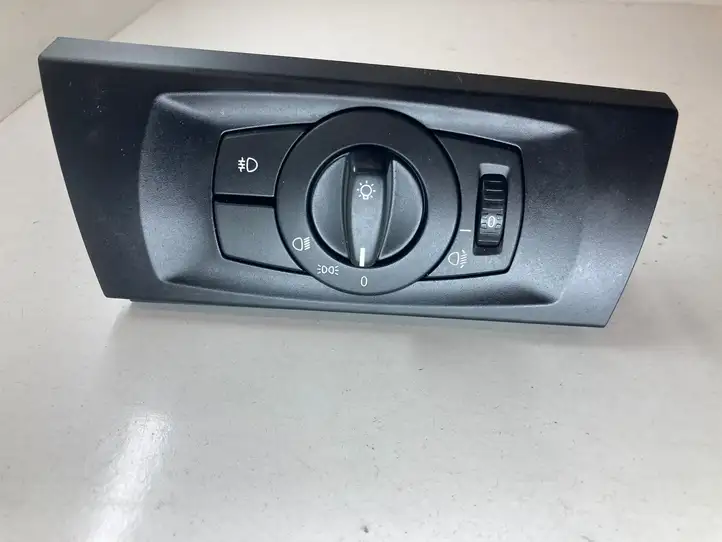 BMW 3 E90 E91 (2005 - 2012) 6932795 Включатель фонарей — фото 4