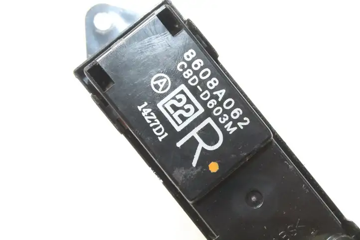 Mitsubishi Outlander (2007 - 2012) 8608A062 Кнопка стеклоподъемников — фото 4