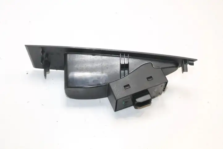 Opel Astra J (2012 - 2015) 13301888 Кнопка стеклоподъемников — фото 3