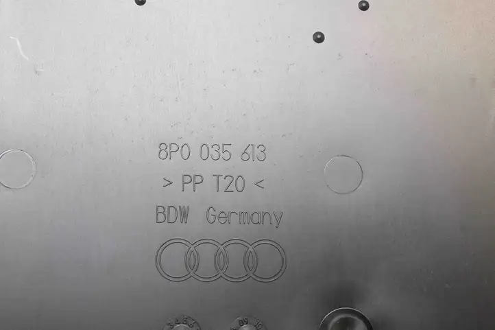 Audi A3/S3 8P (2008 - 2013) 8P0035613 Прочие детали салона — фото 3