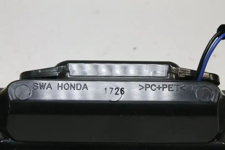 Honda CR-V (2009 - 2012) Кнопка закрытия багажника — фото 5