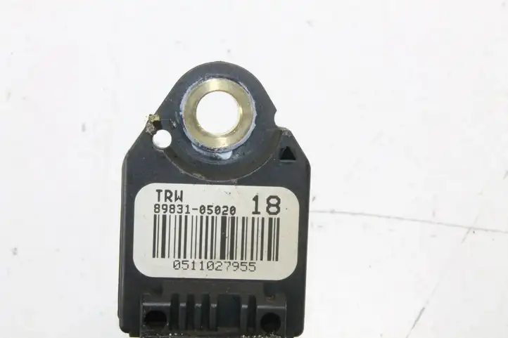 Toyota Verso (2009 - 2012) 8983105020 Датчик удара SRS — фото 2