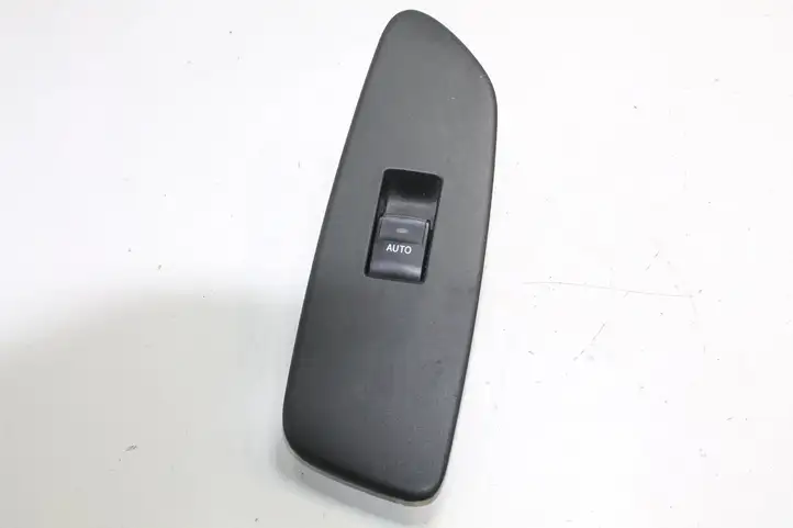 Toyota Auris 150 (2006 - 2012) 7423202560 Блок кнопок стеклоподъемников — фото 1