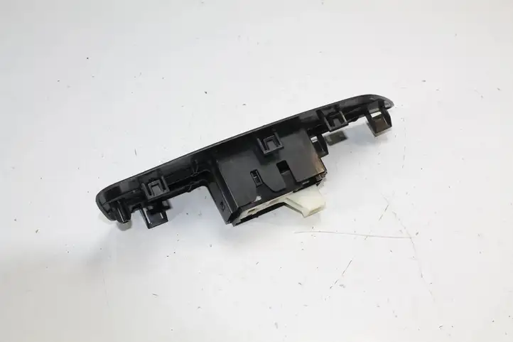 Toyota Auris 150 (2006 - 2012) 7423202560 Блок кнопок стеклоподъемников — фото 2